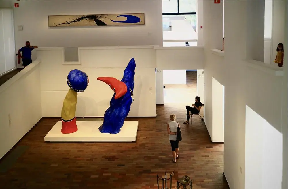 #barcelona #spain #miro #mirofoundation #september #happy #trip #museum #red #blue #color #photo #nuakin @_travel @_photography