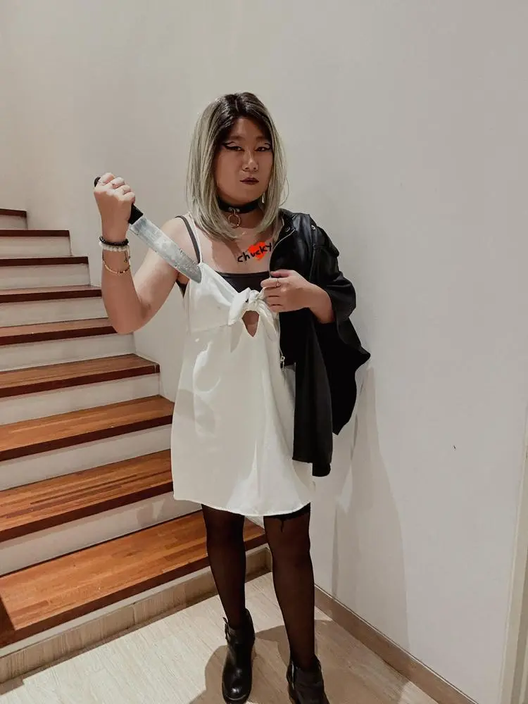Hey hey! I know I’ve been MIA, but here is a photo of me as a “Bride of Chucky” for Halloween. I've had no dummy knife, so I was holding a real one 🤭 hope you guys had a fun Halloween 

Posted via @cloutfeed