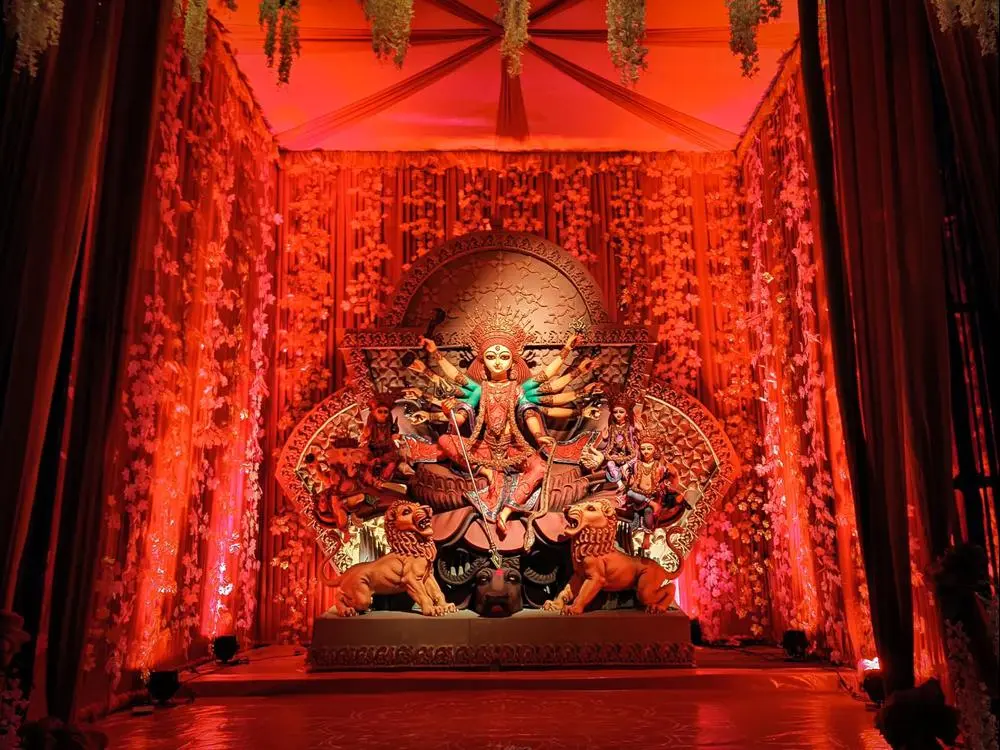 Be a woman that is proud
to be imperfect but still find
herself BEAUTIFUL and STRONG
    with her imperfections.

Posted via @cloutfeed